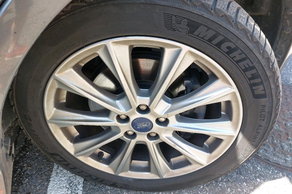 Ford Kuga 2018 photo 23