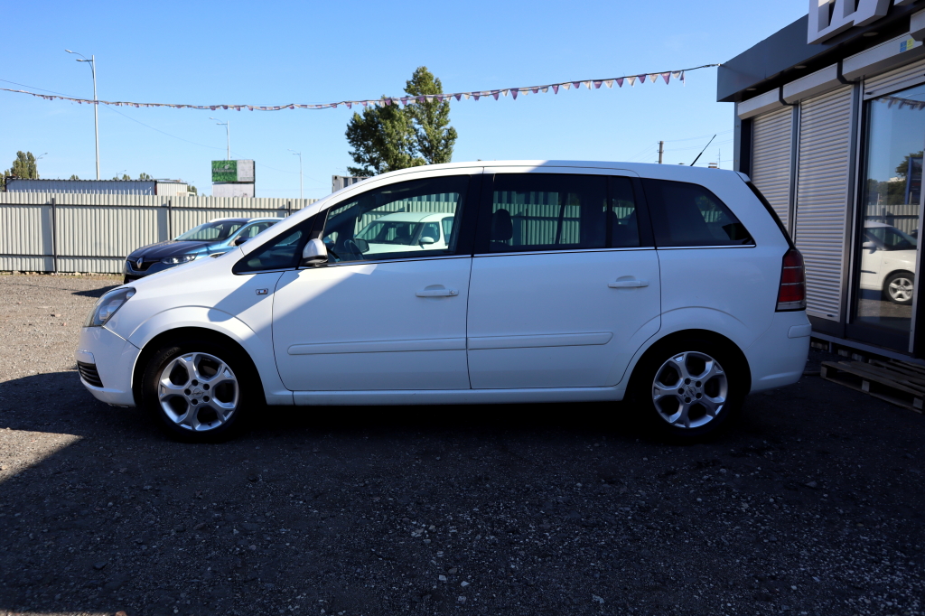 Opel Zafira 2006 фото 4