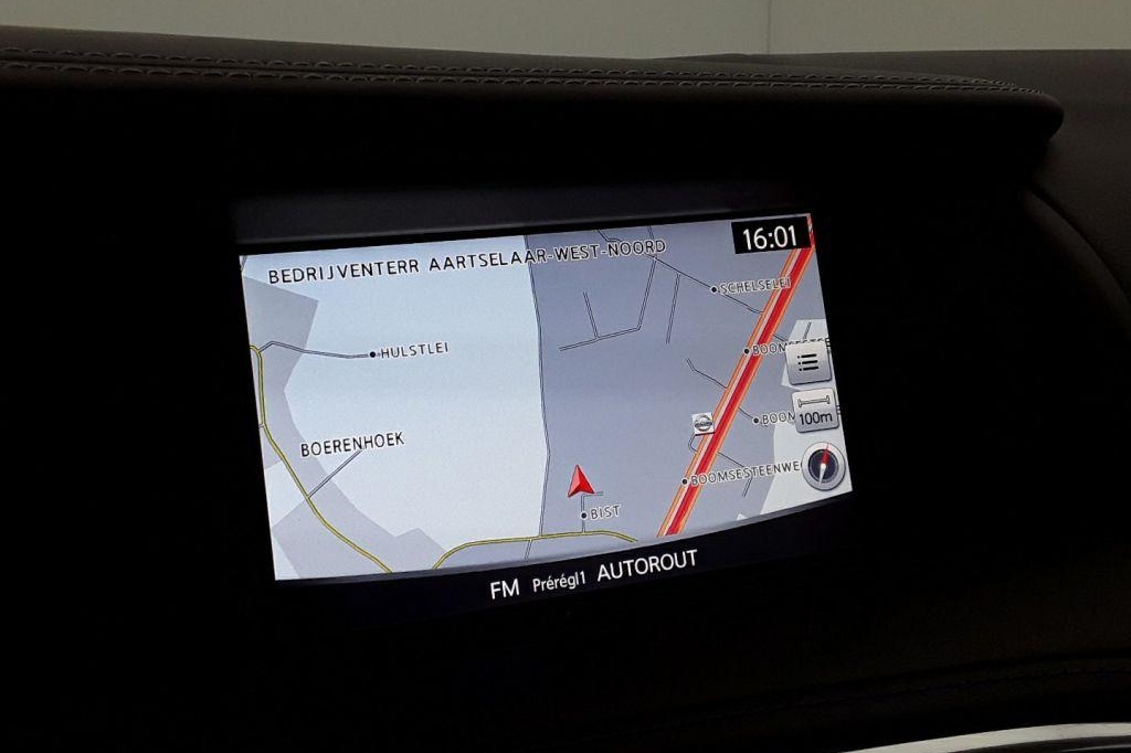 Infiniti Q30 2018 photo 2