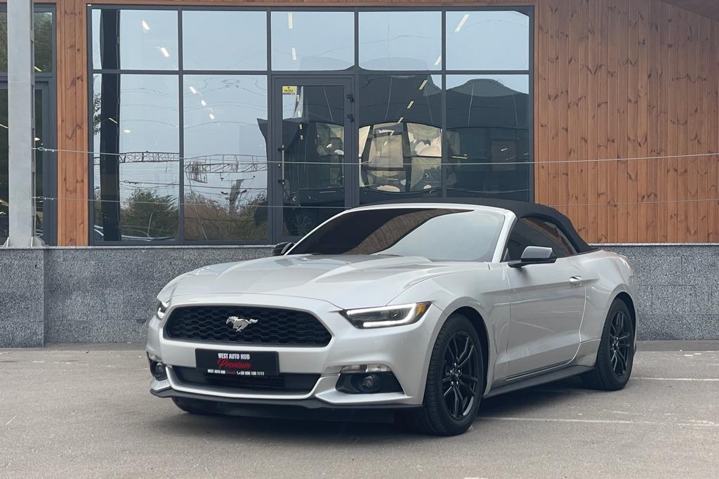 Ford Mustang Cabrio 2017 photo 11