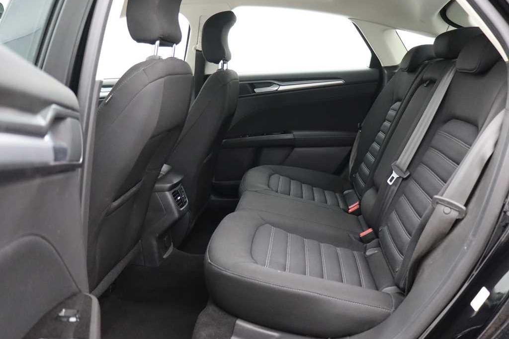 Ford Mondeo 2016 фото 2