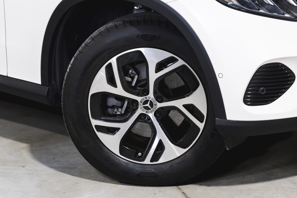 Mercedes-Benz GLC-Class 2023 photo 8