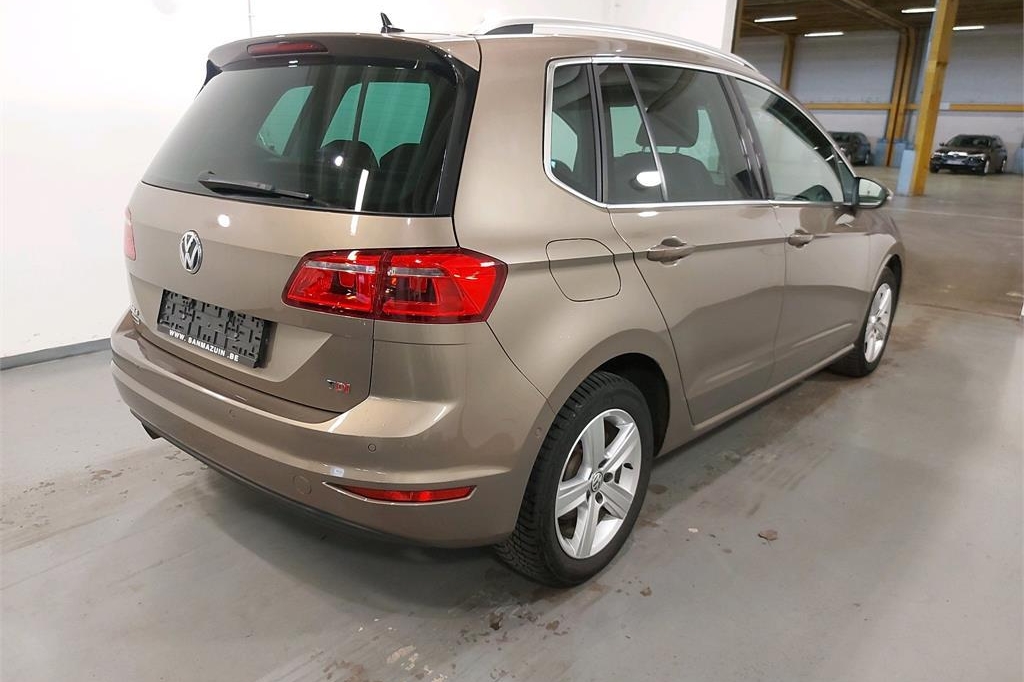 Volkswagen Golf Sportsvan 2017 photo 1