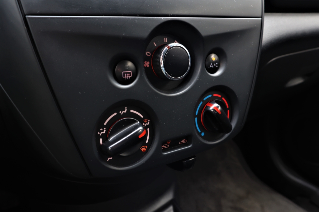 Nissan Versa 2016 фото 12