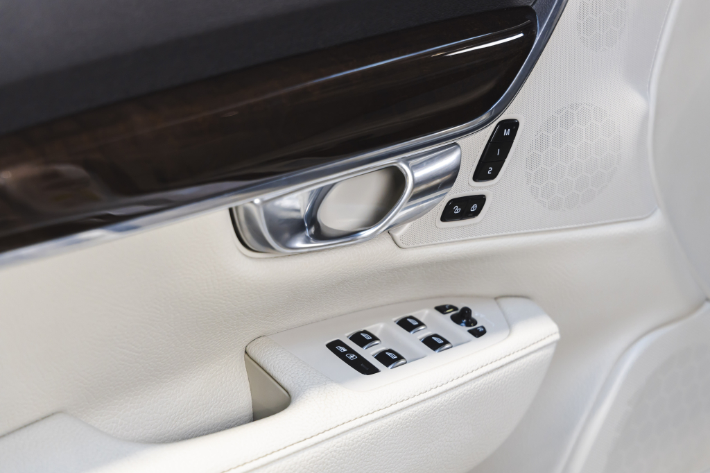 Volvo S90 2018 фото 17