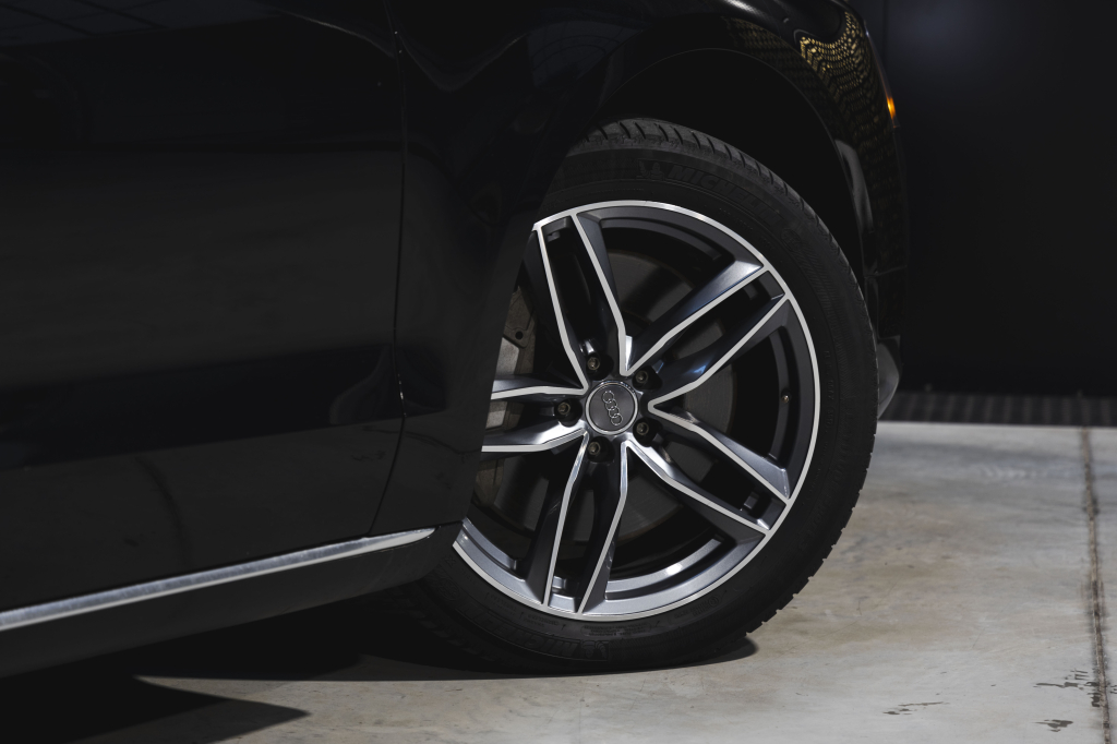 Audi A8 2015 photo 8