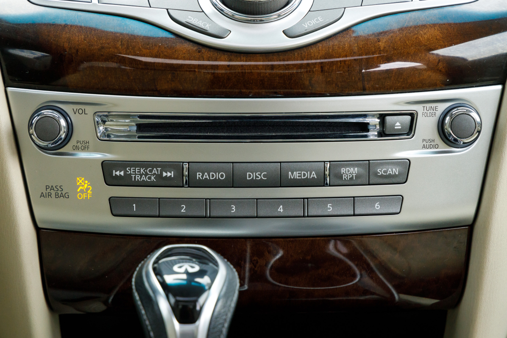 Infiniti QX60 HYBRID 2017 photo 9