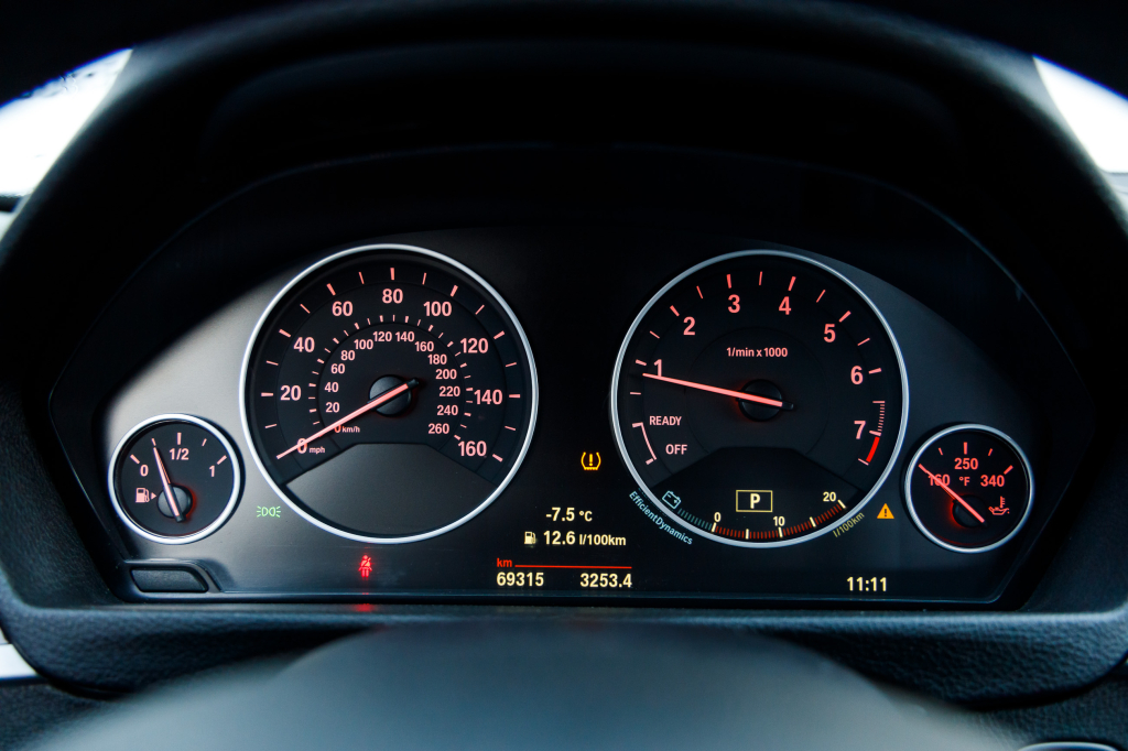 BMW 328 xDrive 2014 фото 30