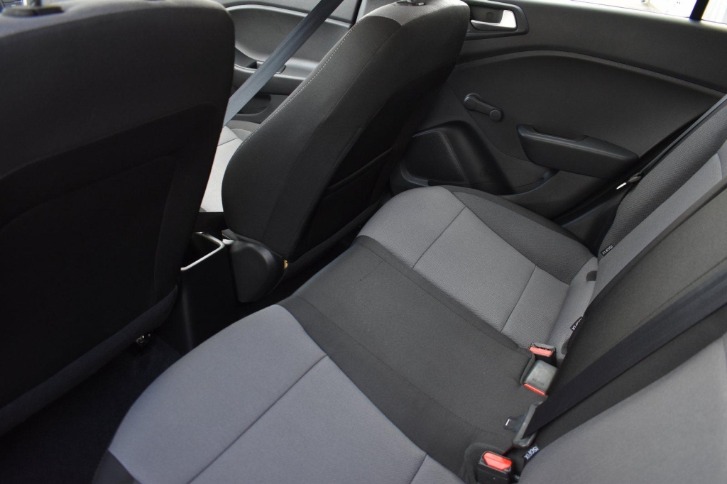 Hyundai i20 2019 фото 8