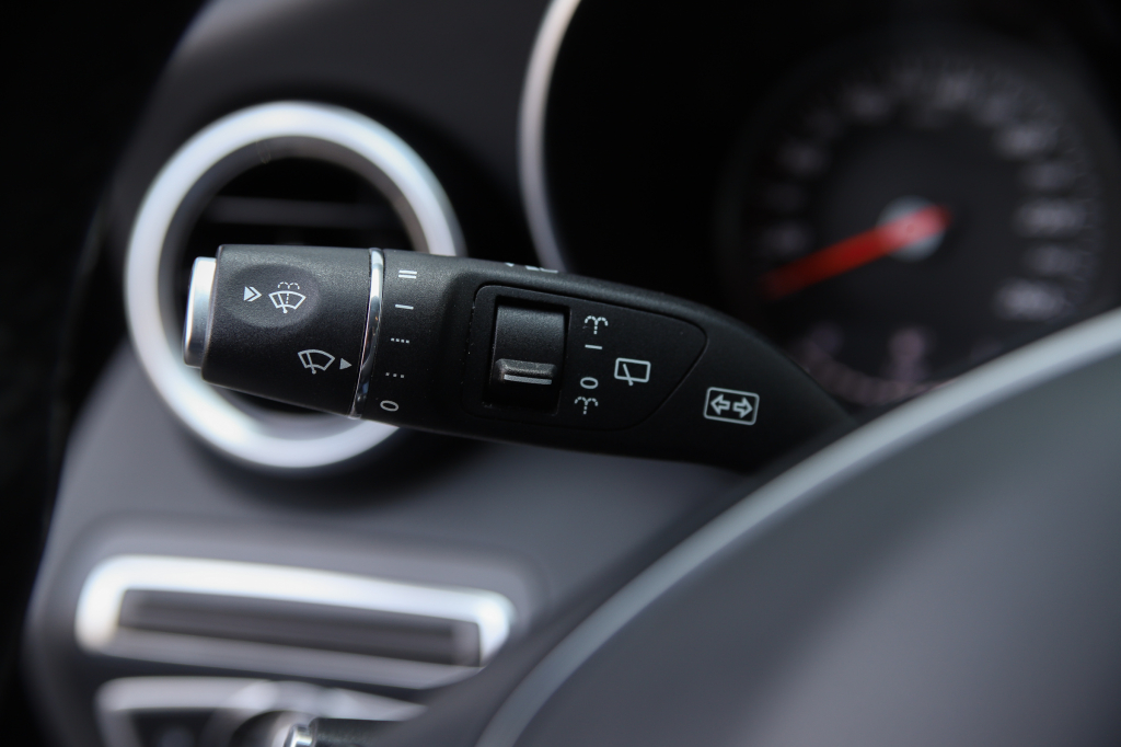 Mercedes-Benz C 200 Avantgarde 2016 photo 41