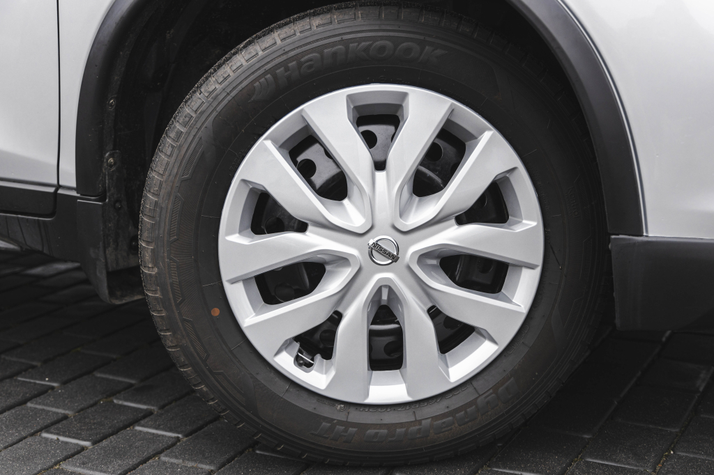 Nissan Rogue S 2018 фото 11