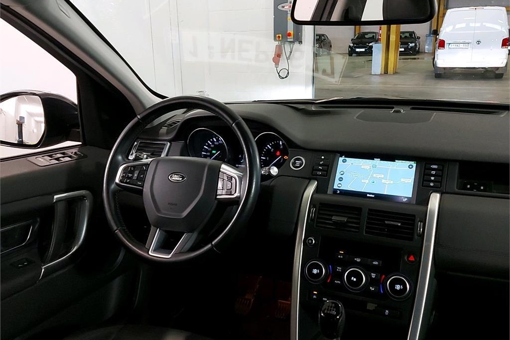 Land Rover Discovery Sport 2016 фото 7