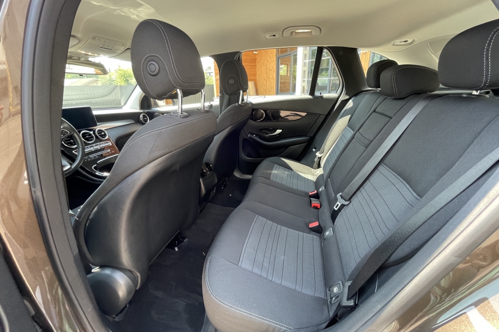 Mercedes-Benz GLC 250 4MATIC 2016 photo 6