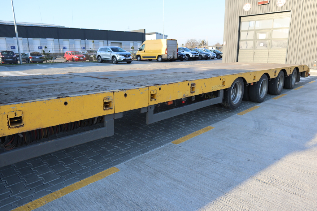 Broshuis 4AOU 1996 photo 3