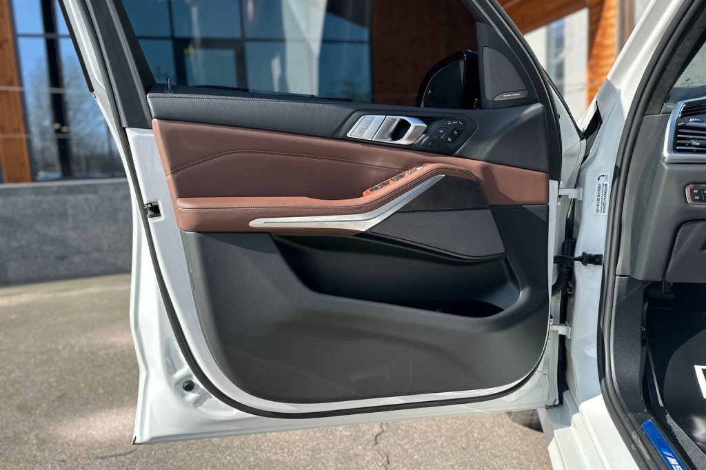 BMW X7 M50d 2020 photo 9