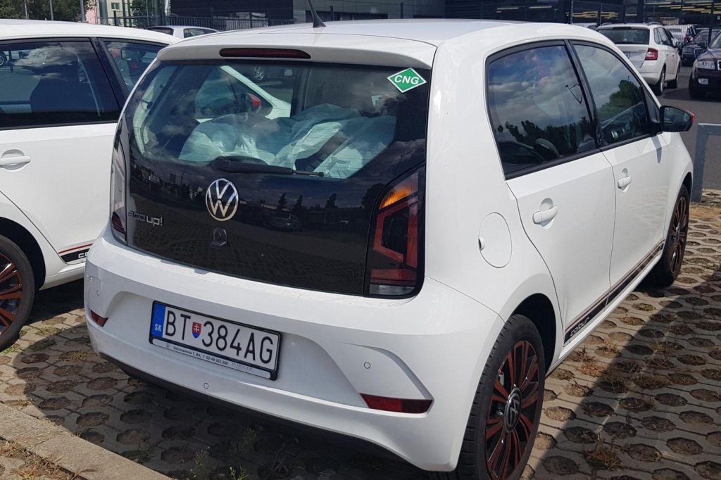 Volkswagen Up! 2020 фото 1
