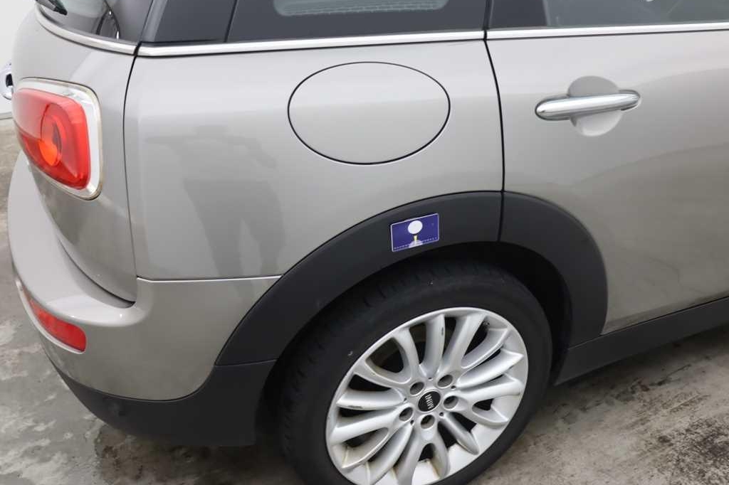 MINI One Clubman 2017 photo 25