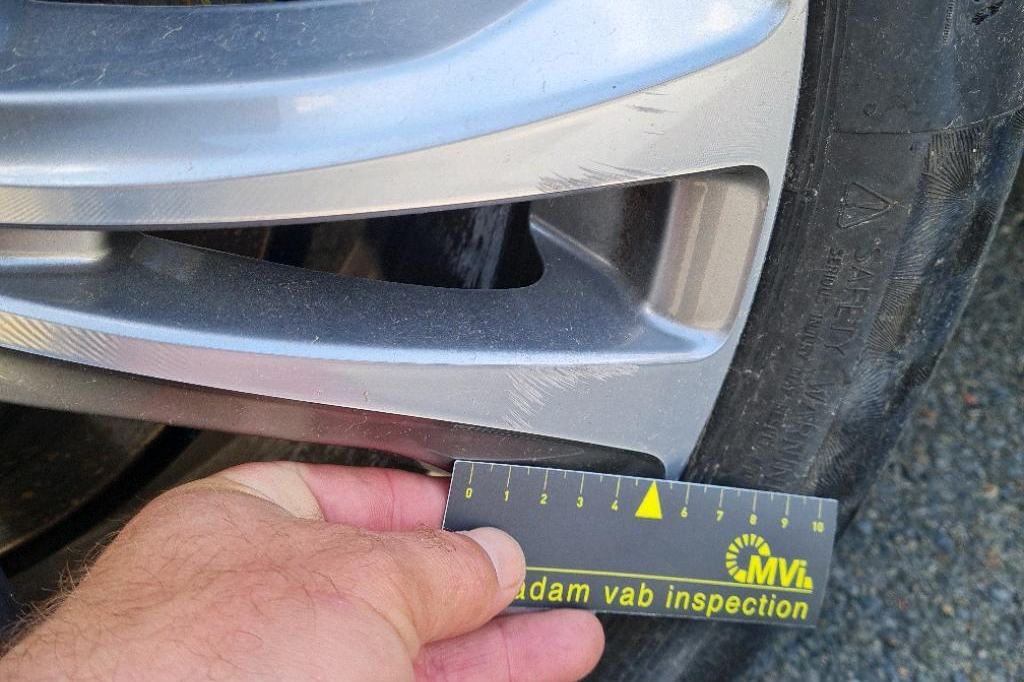 BMW X1 2016 фото 18