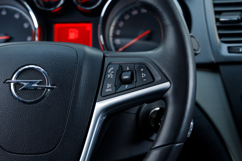 Opel Insignia 2009 фото 15