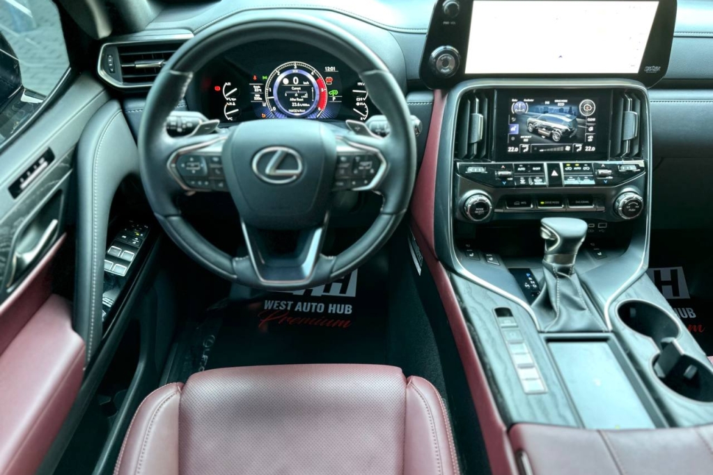 Lexus LX 500d 2023 photo 22