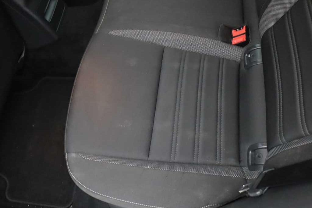 Skoda Octavia Combi 2018 фото 10