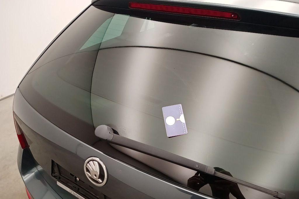 Skoda Octavia Combi 2016 фото 33