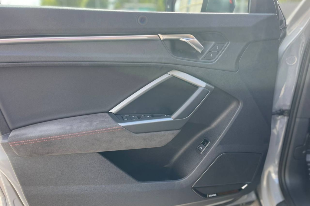 Audi RS Q3 Sportback 2022 photo 9