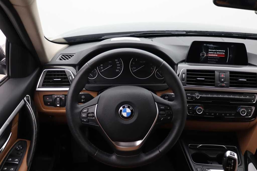 BMW 3er 2017 фото 5