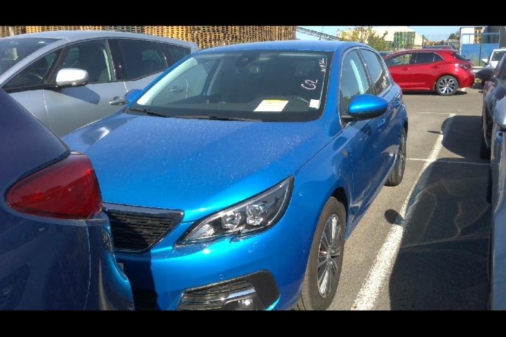 Peugeot 308 2020 photo 1