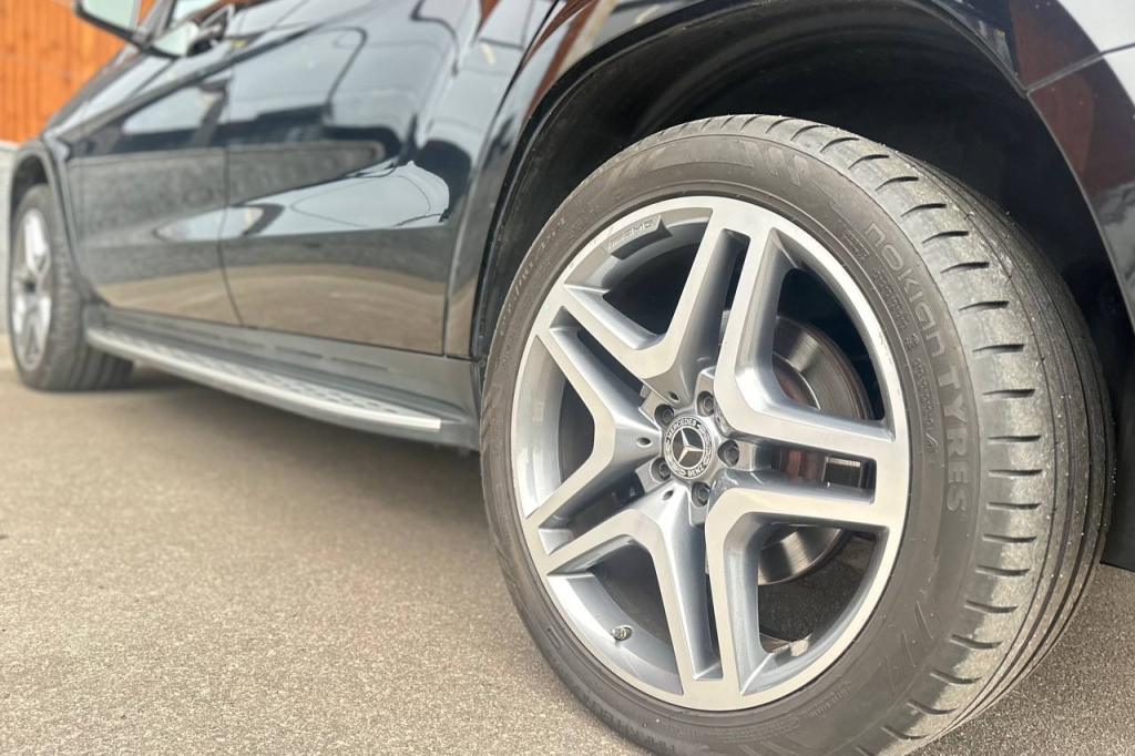 Mercedes-Benz GLS-Class 350d 2018 фото Mercedes-Benz GLS-Class 350d 2018 фото 8