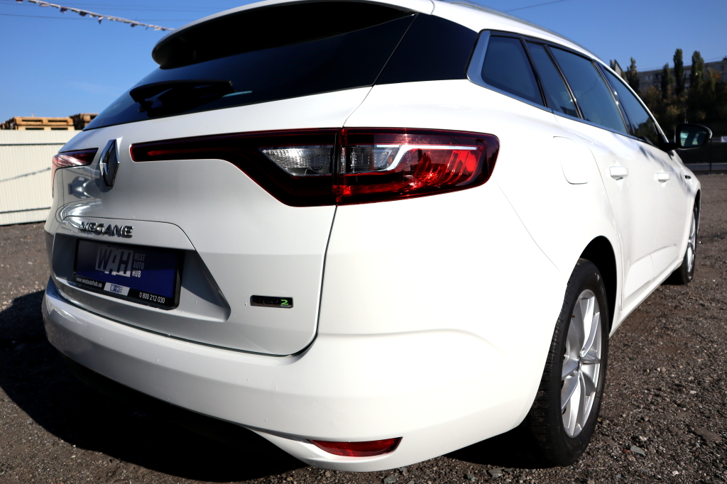 Renault Megane 2017 фото 1