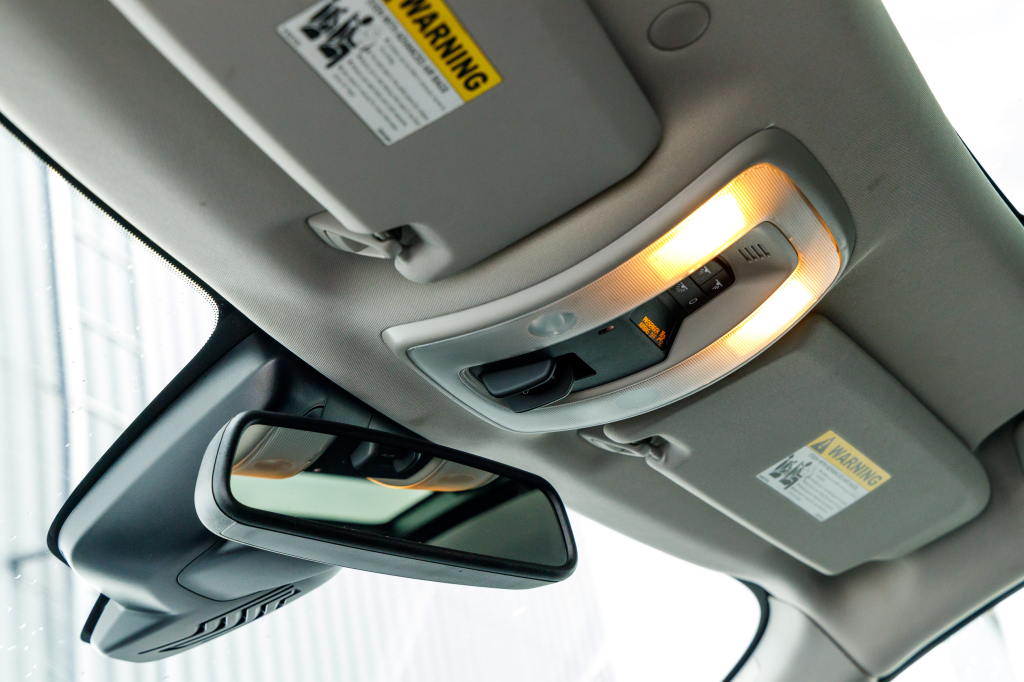 Volvo XC60 2015 фото 9