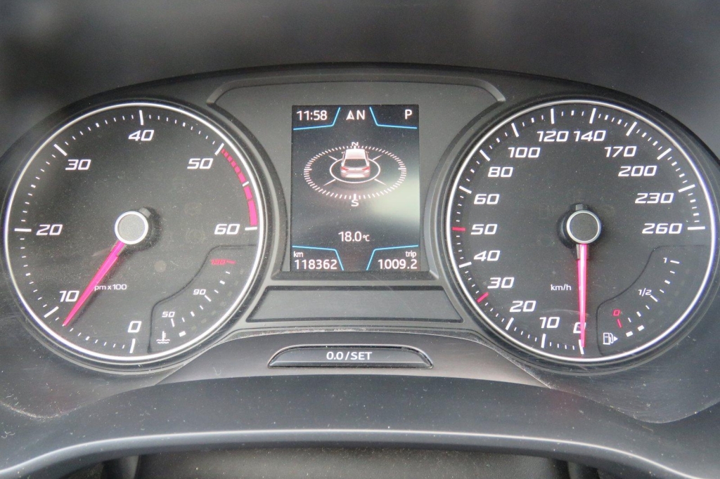 SEAT Leon 2017 фото 7