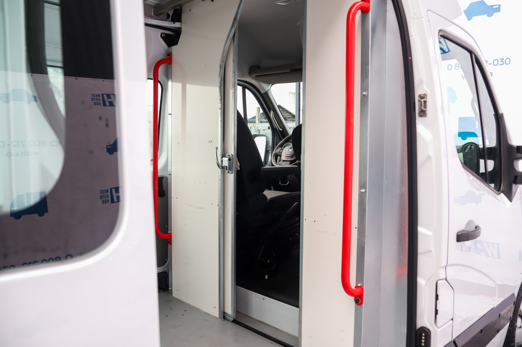 Renault Master III 2017 photo 12