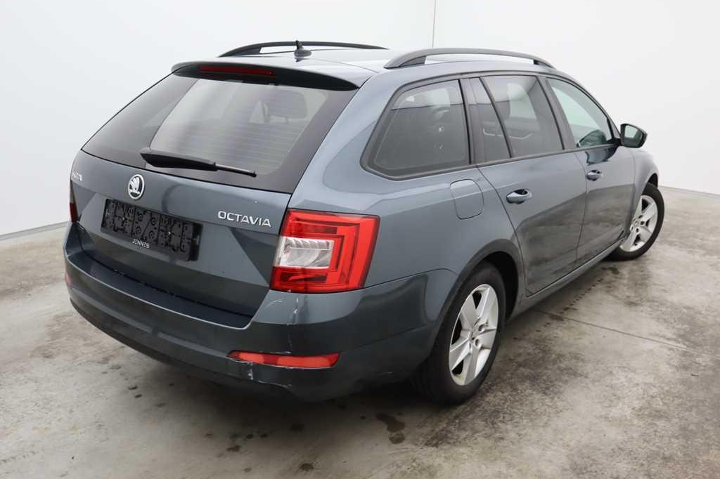 Skoda Octavia Combi 2016 фото 5