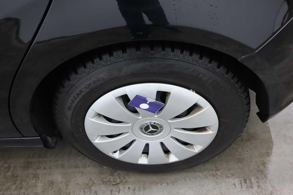 Mercedes-Benz A-Klasse 2017 photo 13