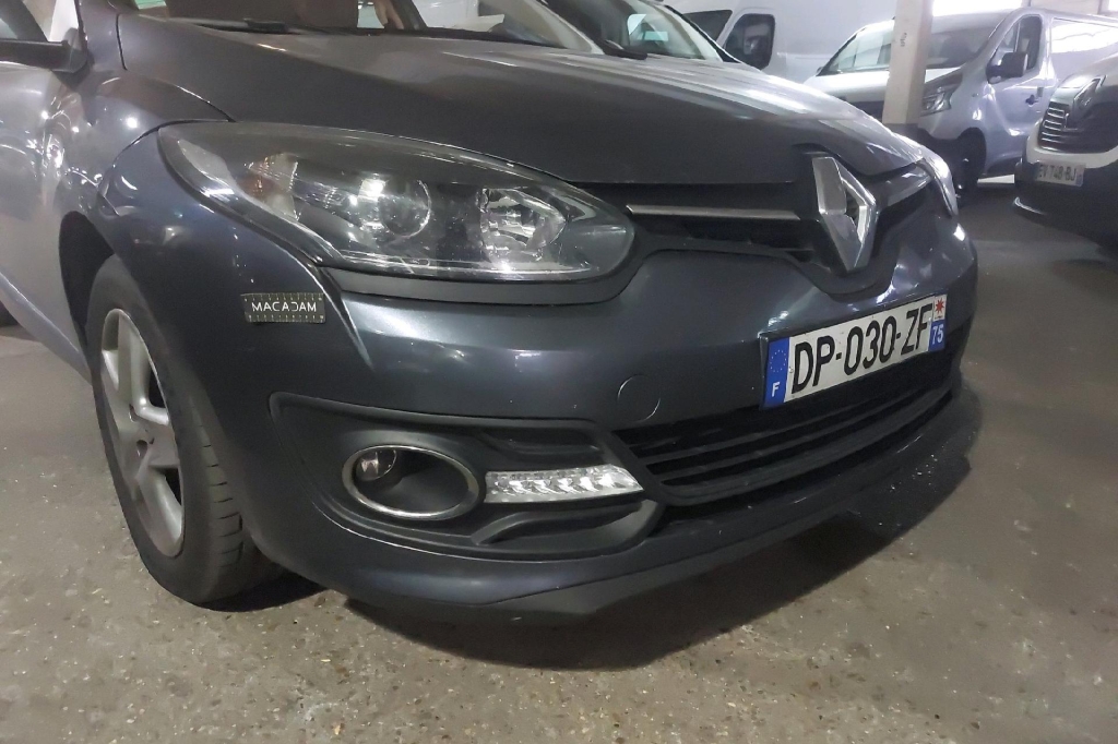 Renault Megane 2015 фото 7