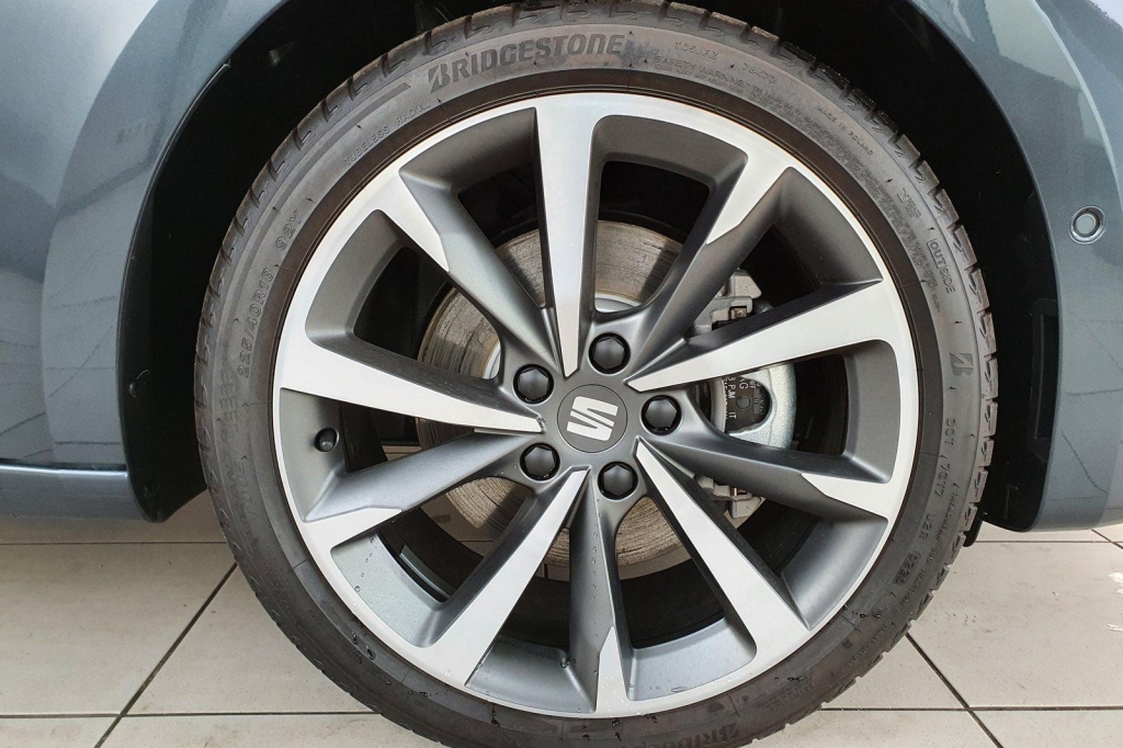 SEAT Leon FR 2020 фото 6