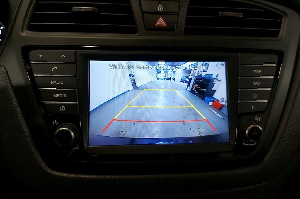 Hyundai i20 2018 photo 6