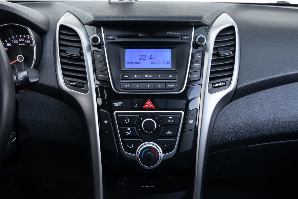 Hyundai i30 2013 photo 16