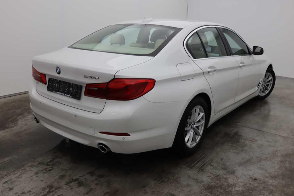 BMW 5 Series 2018 photo 5