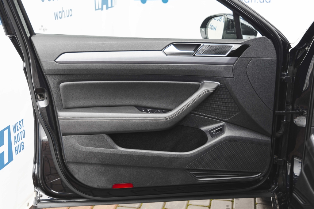 Volkswagen Passat BiTDi 4Motion 2016 фото 15