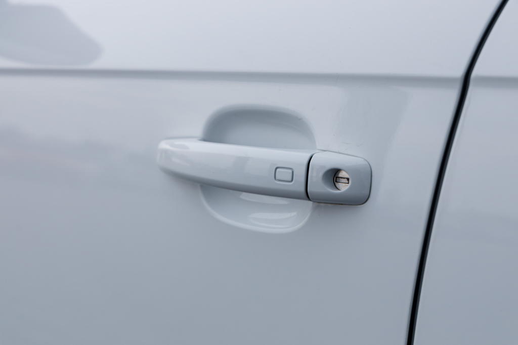 Audi A4 S Line photo 27