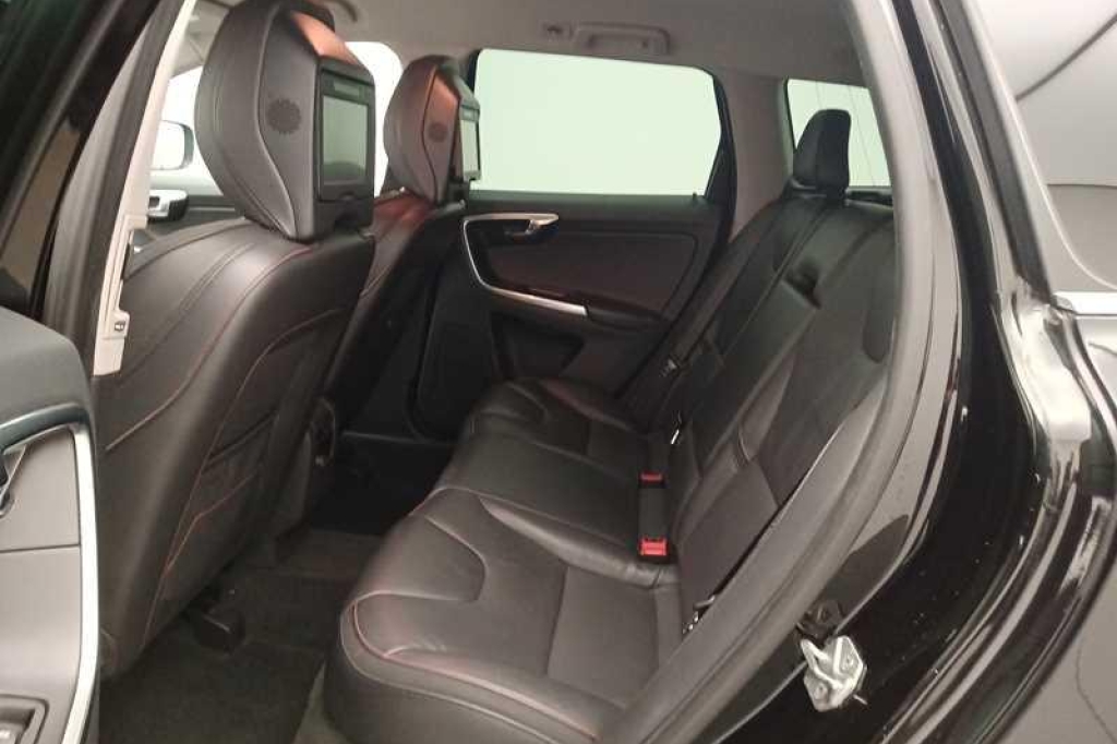 Volvo XC60 2016 фото 2