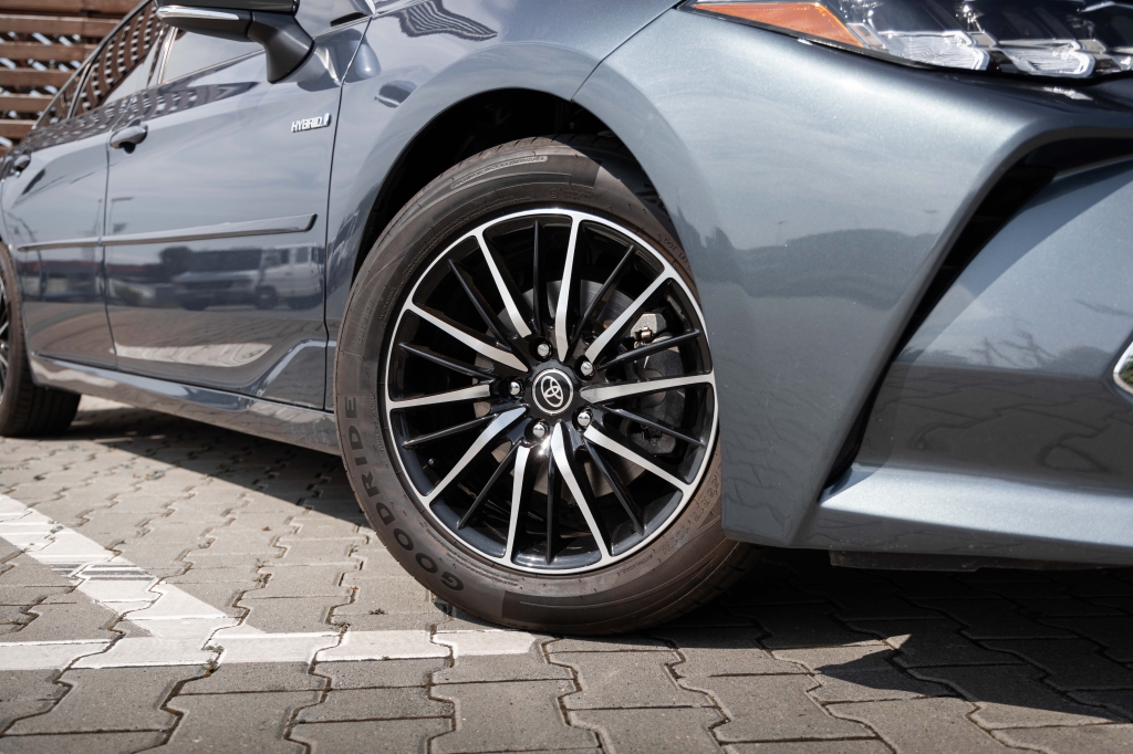 Toyota Avalon Hybrid 2020 photo 5