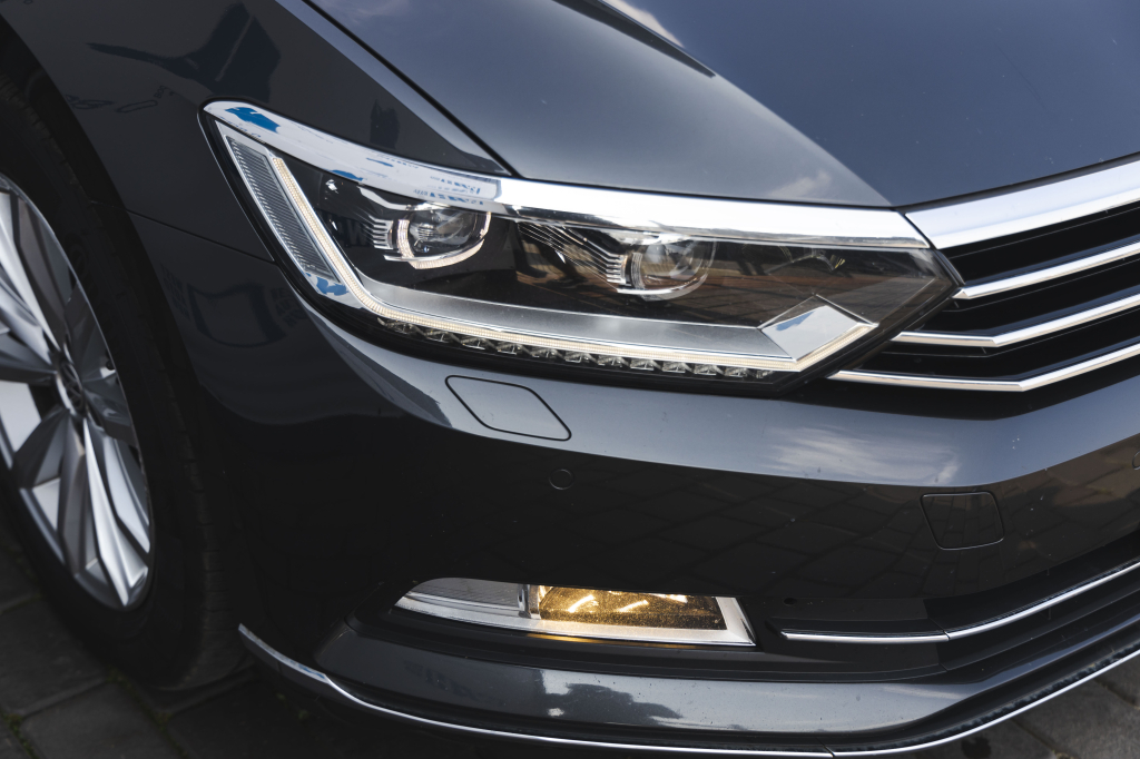 Volkswagen Passat R-Line 4Motion 2018 photo 5
