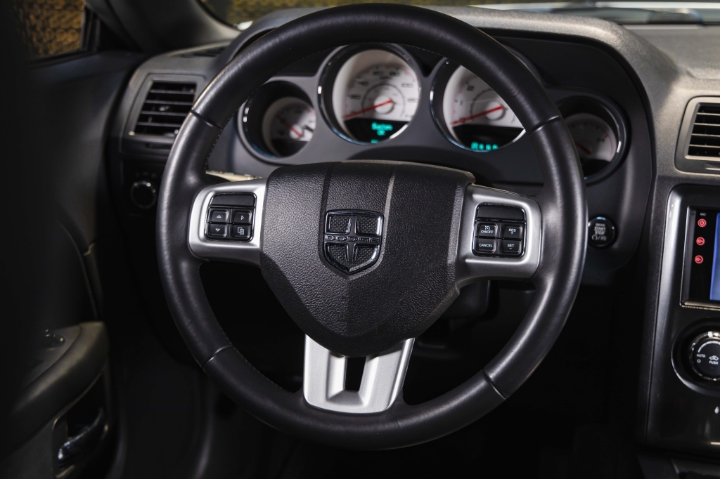 Dodge Challenger 2013 фото 24