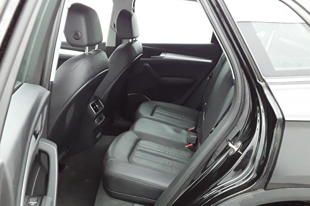 Audi Q5 2018 фото 6