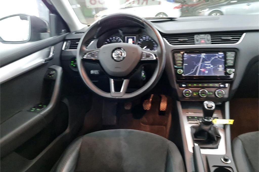 Skoda Octavia Combi 2017 photo 3