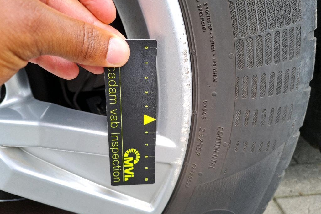 Audi A4 2017 photo 14